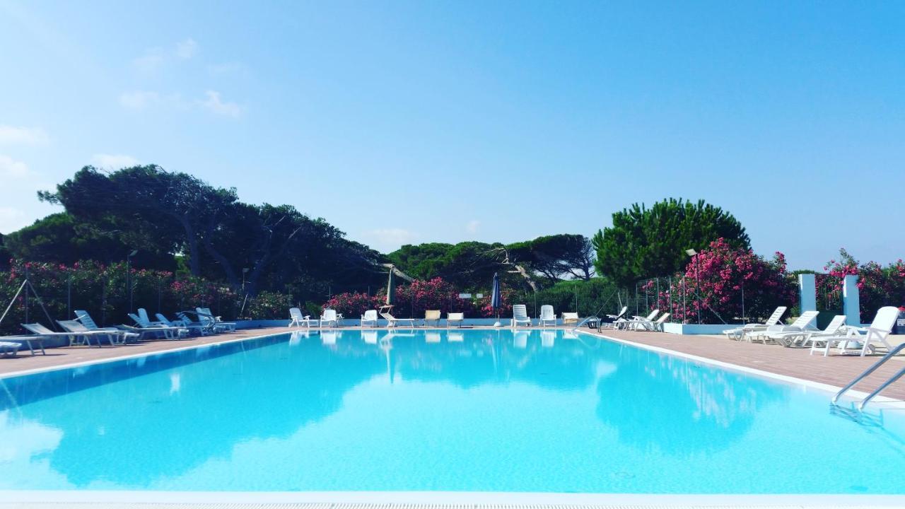 Camping Village S'Ena Arrubia Arborea Exterior photo